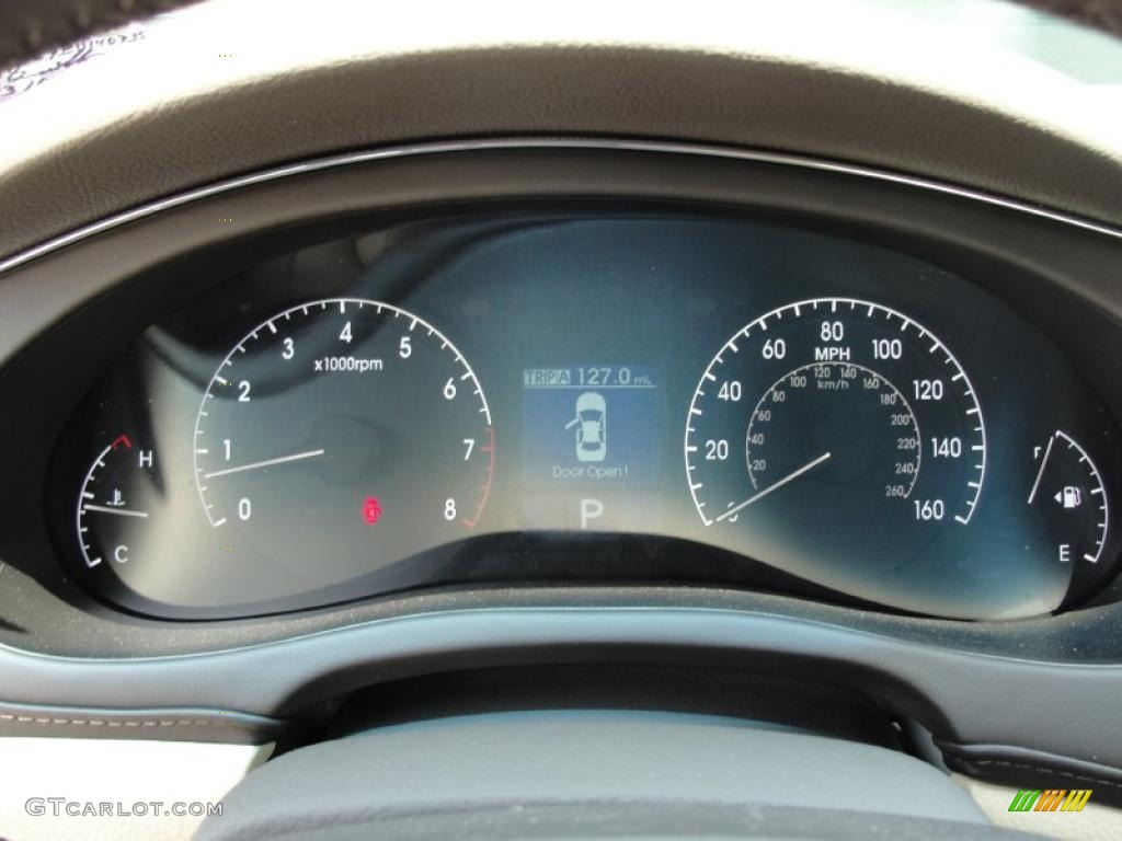 2011 Hyundai Genesis 3.8 Sedan Gauges Photo #48133211