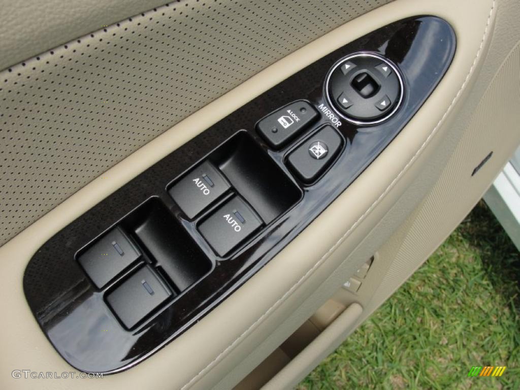 2011 Hyundai Genesis 4.6 Sedan Controls Photo #48133613