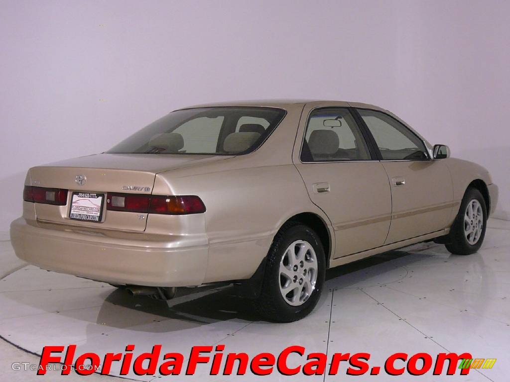 1999 Camry LE V6 - Cashmere Beige Metallic / Oak photo #2