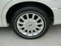 2006 Lincoln Town Car Signature Wheel and Tire Photo