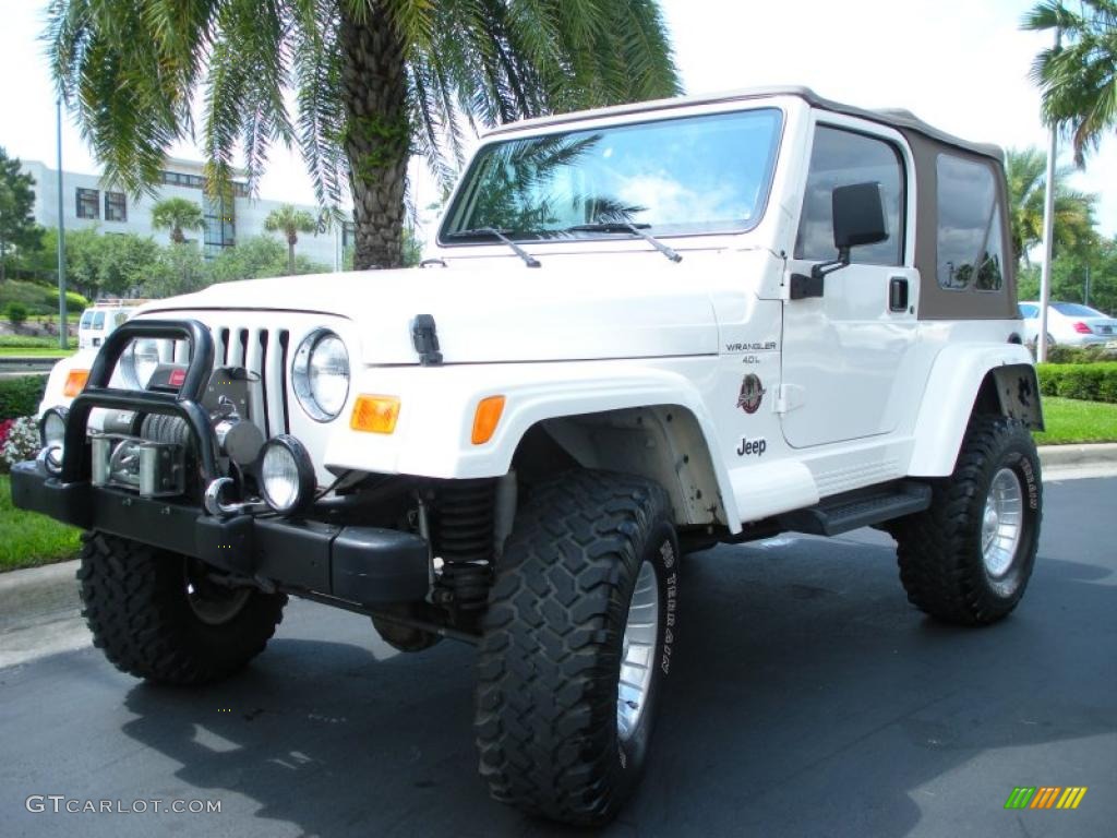 Stone White 2001 Jeep Wrangler Sahara 4x4 Exterior Photo #48140244