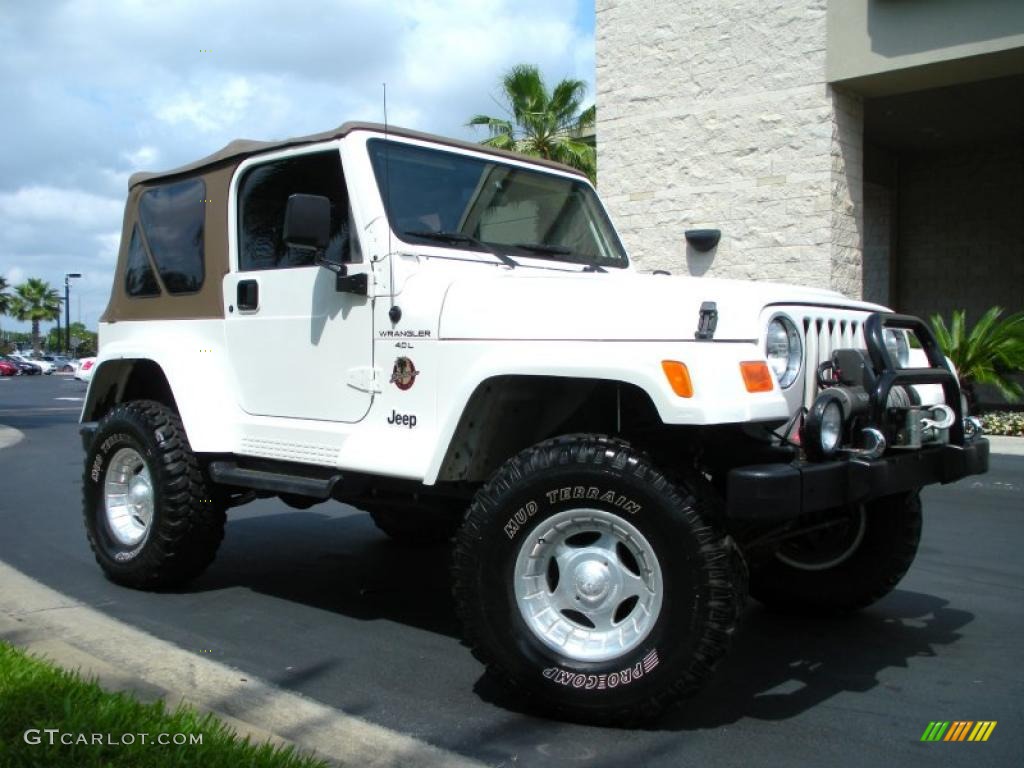 Stone White 2001 Jeep Wrangler Sahara 4x4 Exterior Photo #48140274