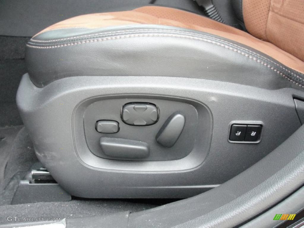 2010 Ford Taurus SHO AWD Controls Photo #48140370