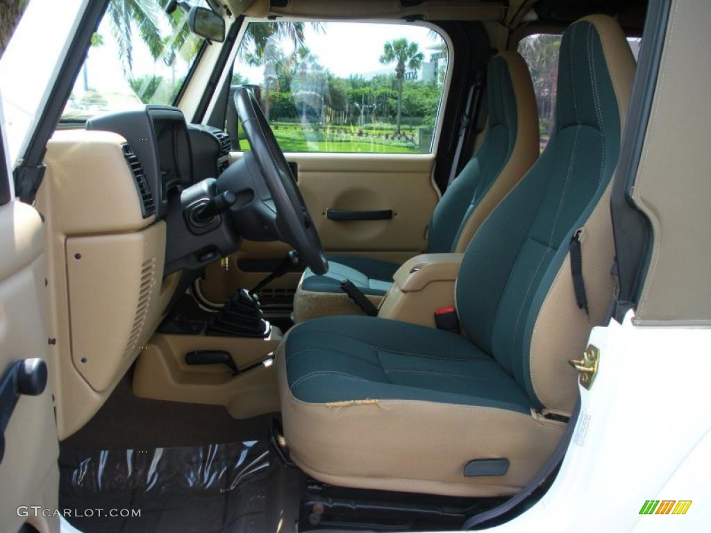 Camel/Dark Green Interior 2001 Jeep Wrangler Sahara 4x4 Photo #48140388