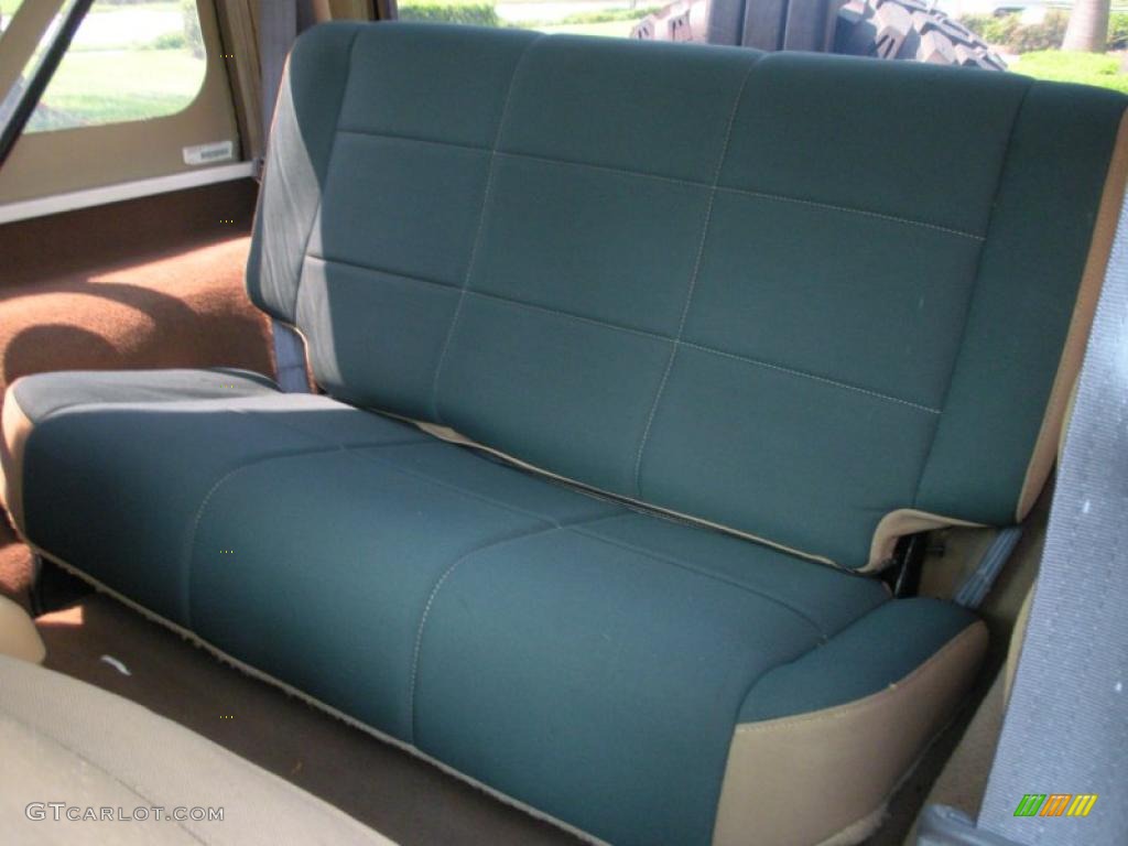 Camel/Dark Green Interior 2001 Jeep Wrangler Sahara 4x4 Photo #48140412