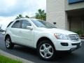 Arctic White - ML 350 4Matic Photo No. 4