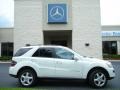 Arctic White - ML 350 4Matic Photo No. 5