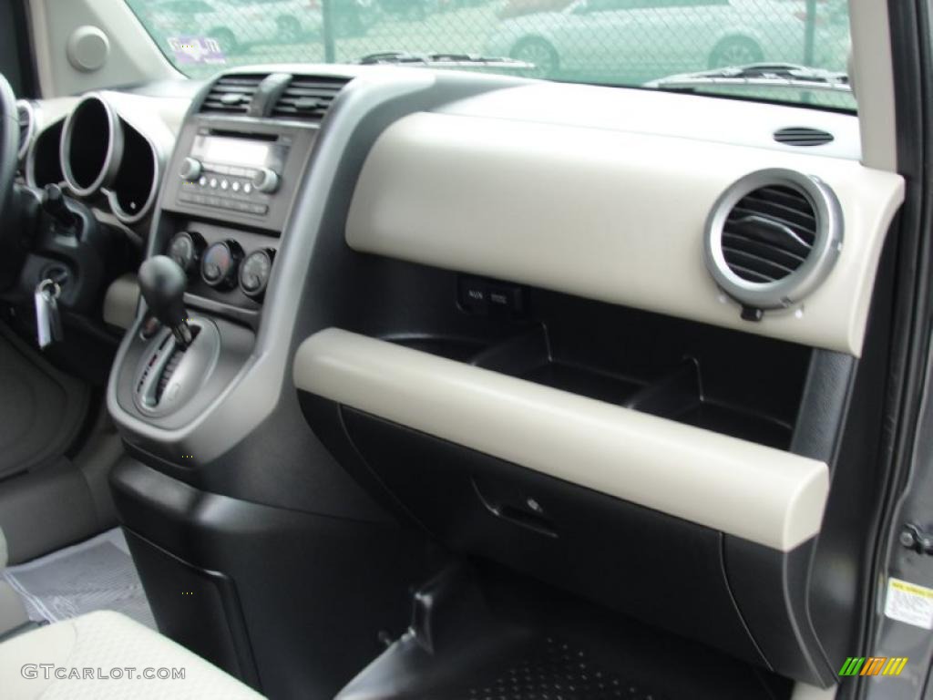 2011 Honda Element EX 4WD Titanium Dashboard Photo #48140988