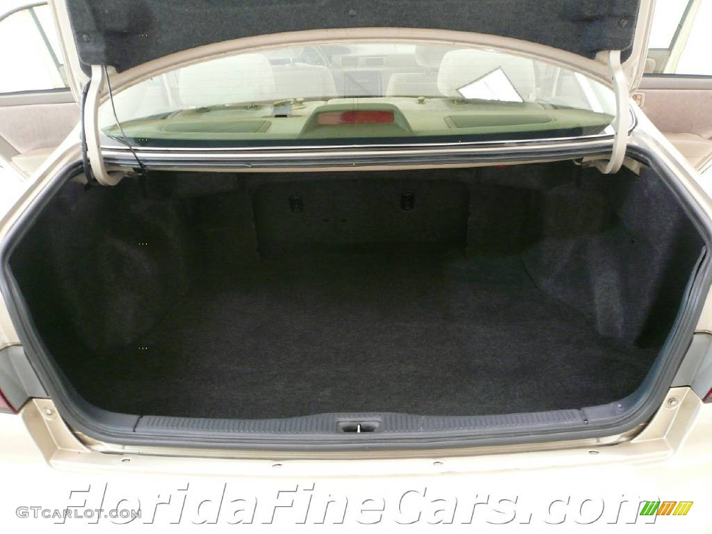 1999 Camry LE V6 - Cashmere Beige Metallic / Oak photo #10