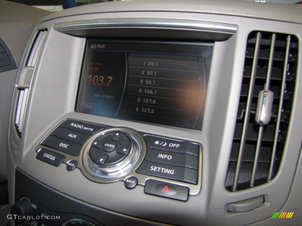 2010 Infiniti G 37 Coupe Controls Photo #48141372