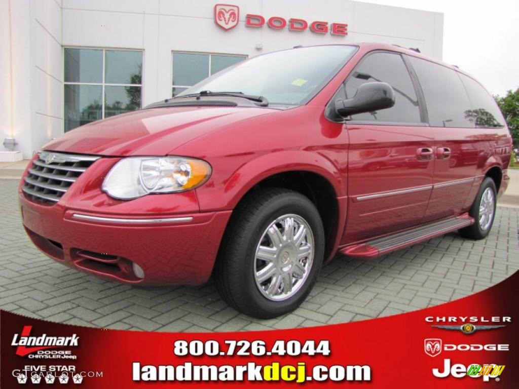2007 Town & Country Limited - Inferno Red Crystal Pearl / Dark Khaki/Light Graystone photo #1