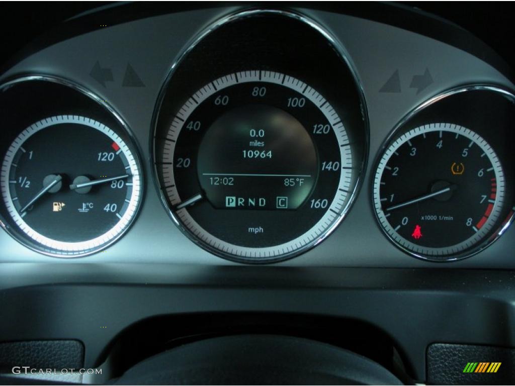 2010 Mercedes-Benz C 350 Sport Gauges Photo #48142185