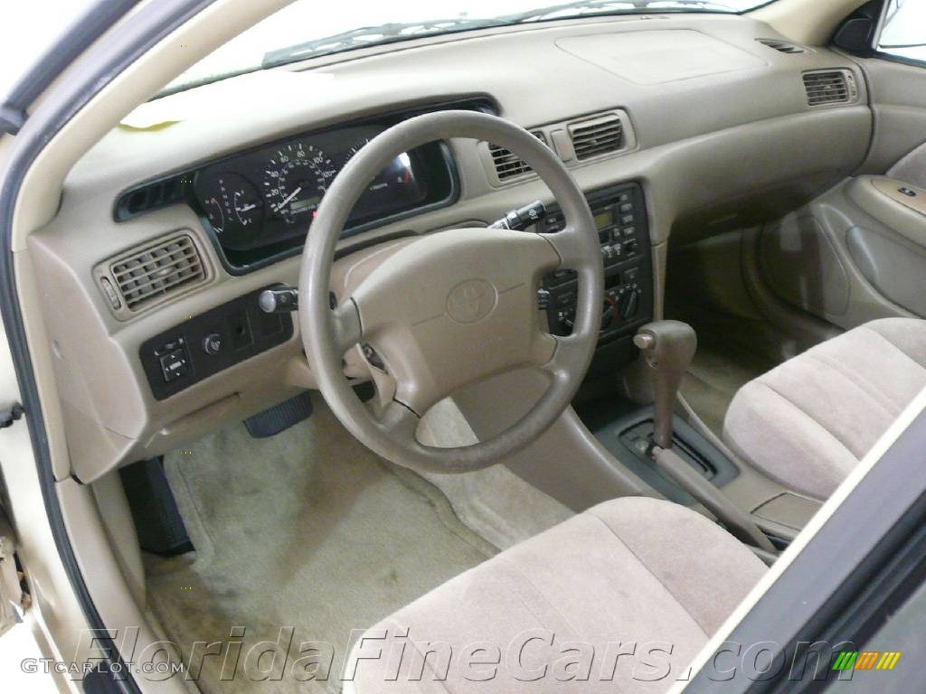 1999 Camry LE V6 - Cashmere Beige Metallic / Oak photo #12