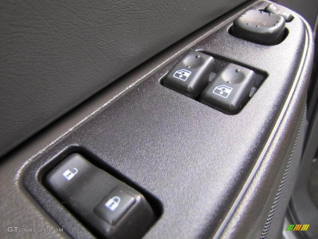 2006 Silverado 1500 Z71 Extended Cab 4x4 - Graystone Metallic / Dark Charcoal photo #12