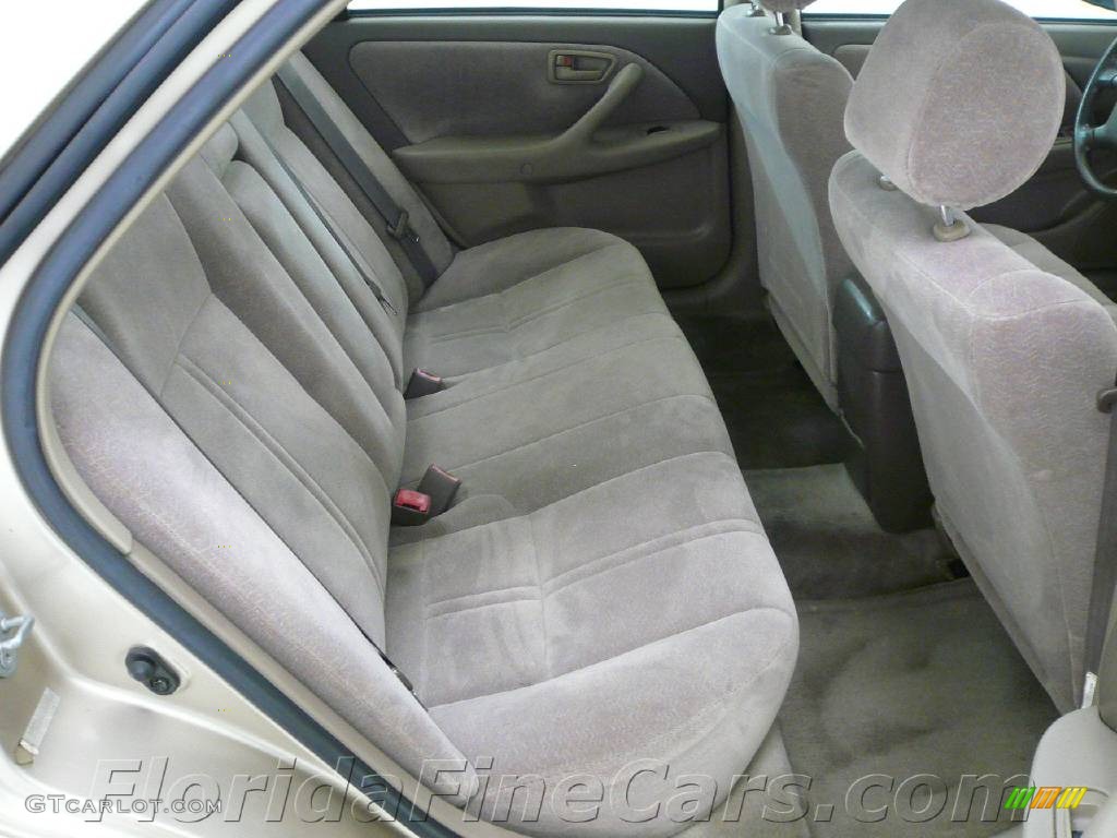 1999 Camry LE V6 - Cashmere Beige Metallic / Oak photo #14