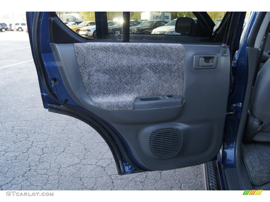 2002 Isuzu Rodeo LS 4WD Gray Door Panel Photo #48143886