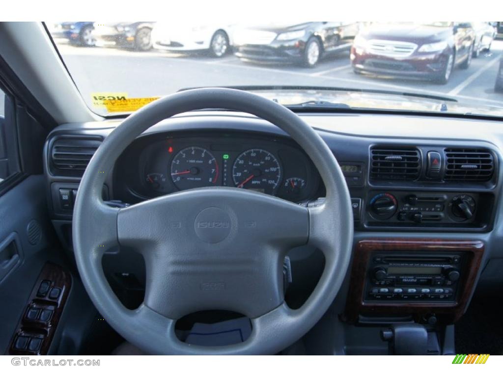 2002 Isuzu Rodeo LS 4WD Gray Dashboard Photo #48144177