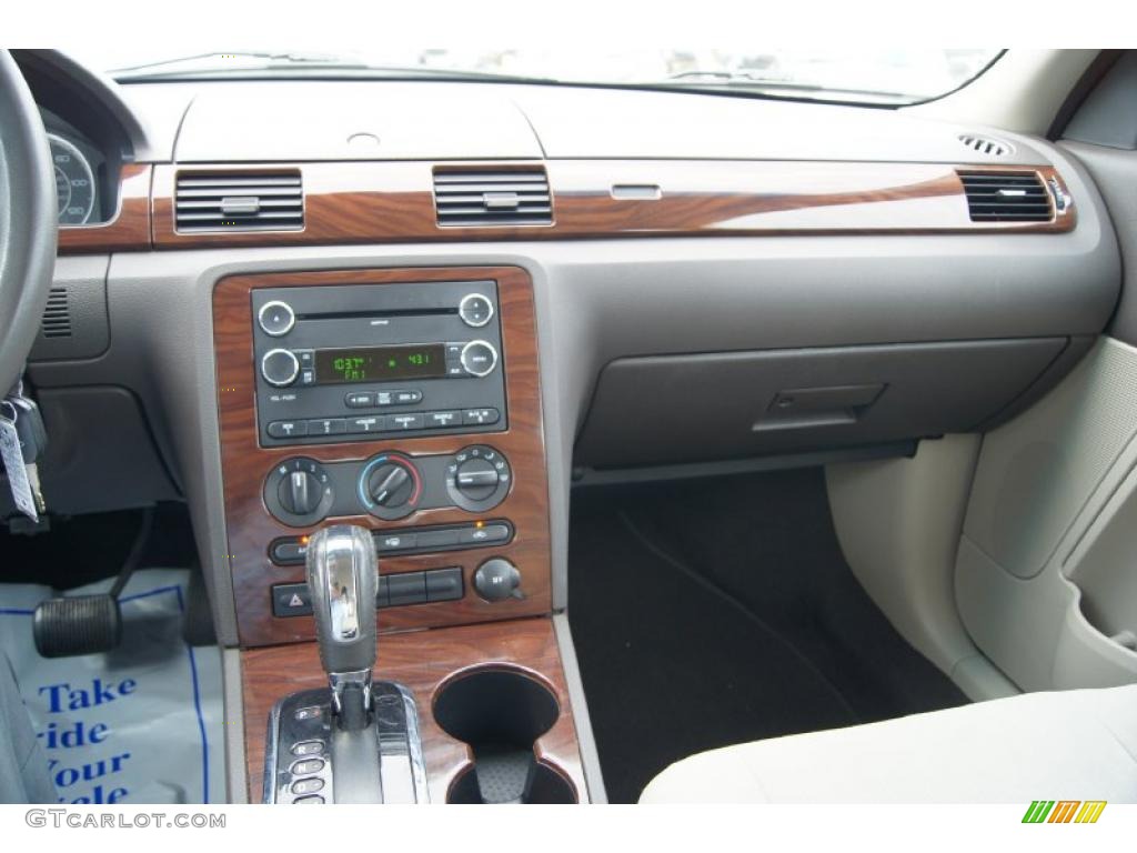 2008 Taurus SEL - Oxford White / Camel photo #33