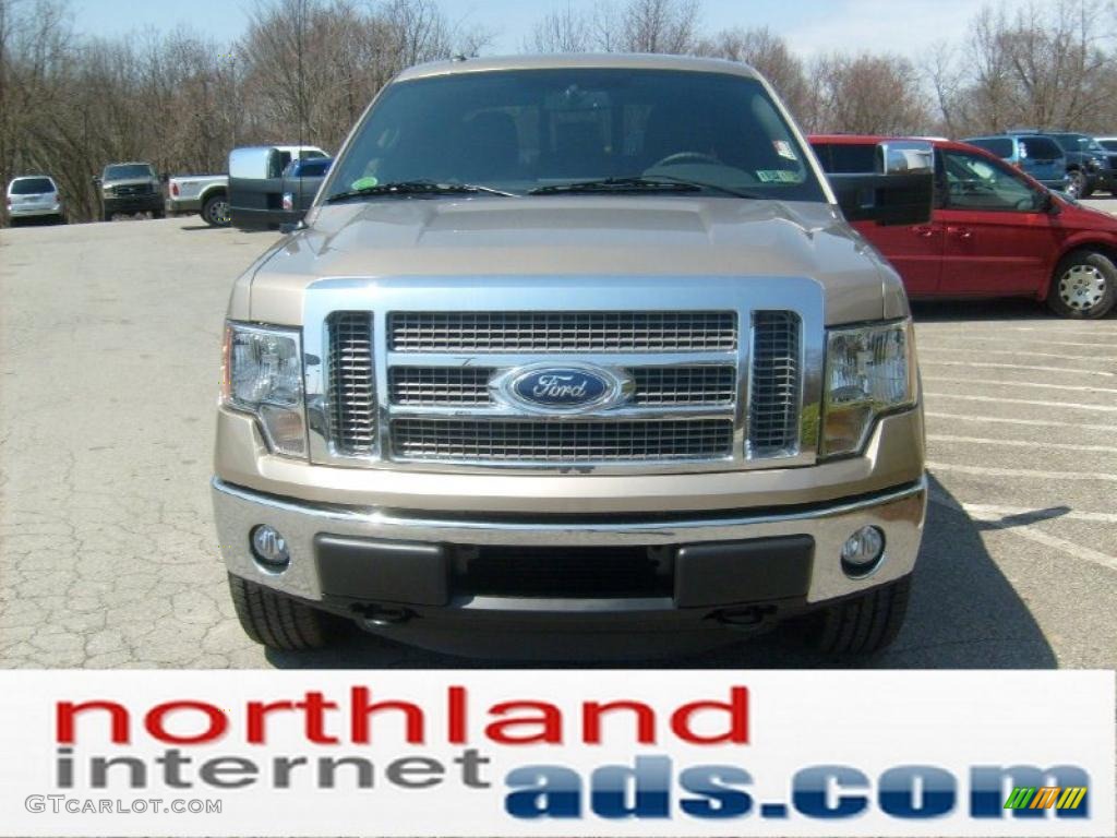 2011 F150 Lariat SuperCrew 4x4 - Pale Adobe Metallic / Black photo #3