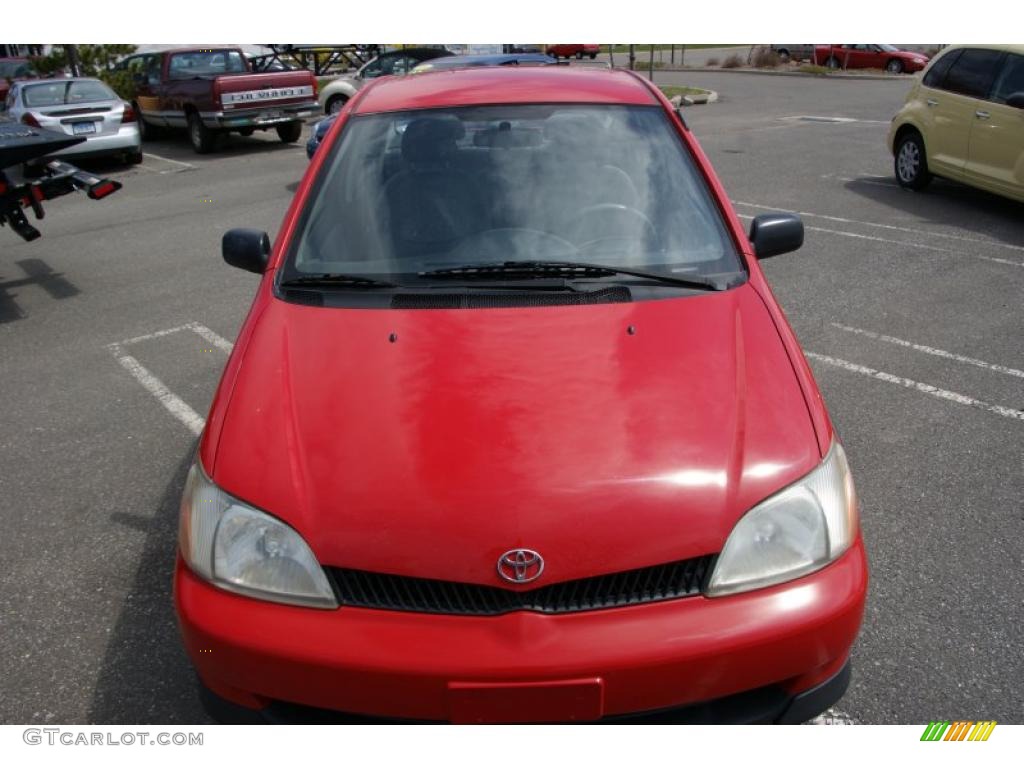 2001 ECHO Sedan - Absolutely Red / Warm Gray photo #2