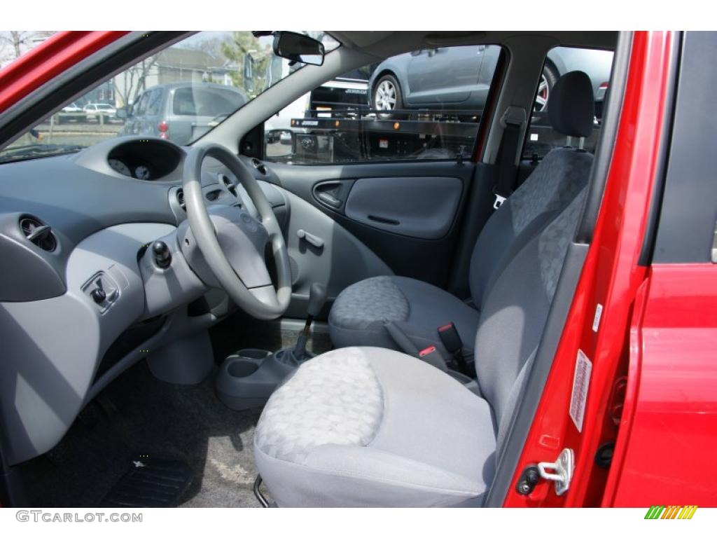 2001 ECHO Sedan - Absolutely Red / Warm Gray photo #8