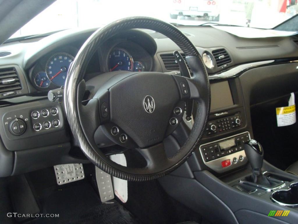 2011 Maserati GranTurismo S Nero Dashboard Photo #48151007