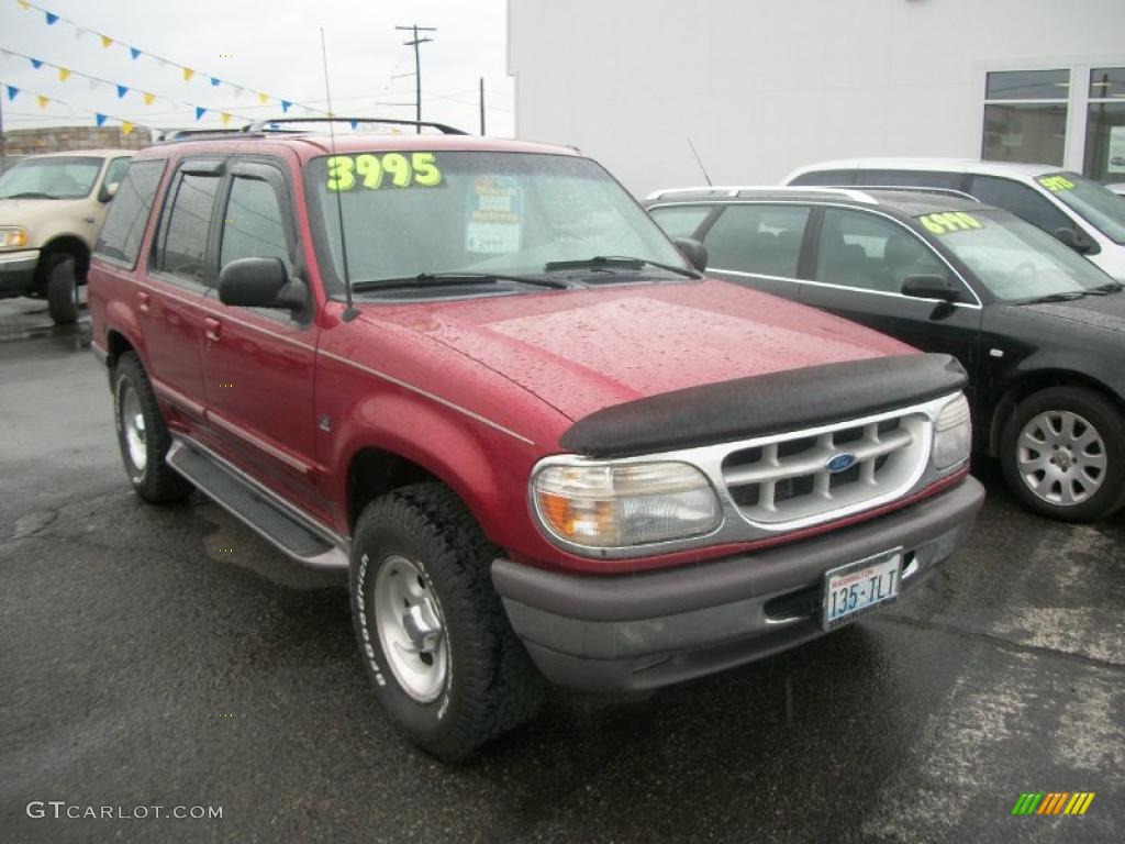 1992 Explorer XLT 4x4 - Electric Currant Red Metallic / Grey photo #3