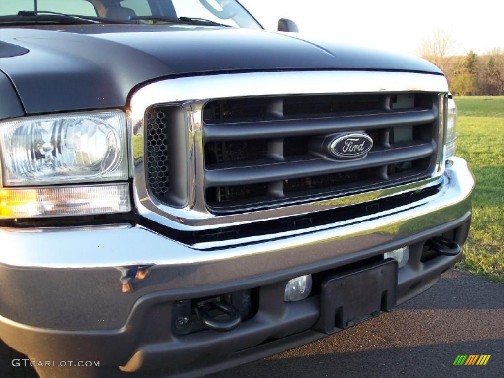 2004 F250 Super Duty Lariat Crew Cab 4x4 - Dark Green Satin Metallic / Medium Parchment photo #22