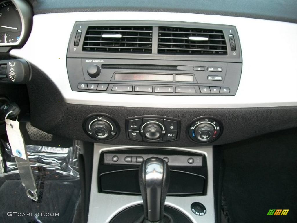 2006 Z4 3.0i Roadster - Alpine White / Black photo #18