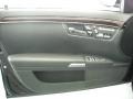 Black - S 550 Sedan Photo No. 20