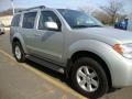 2008 Silver Lightning Nissan Pathfinder SE 4x4  photo #10