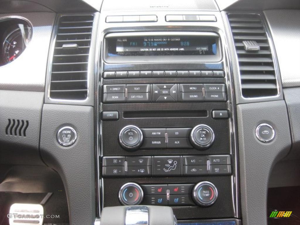 2011 Ford Taurus SHO AWD Controls Photo #48159566