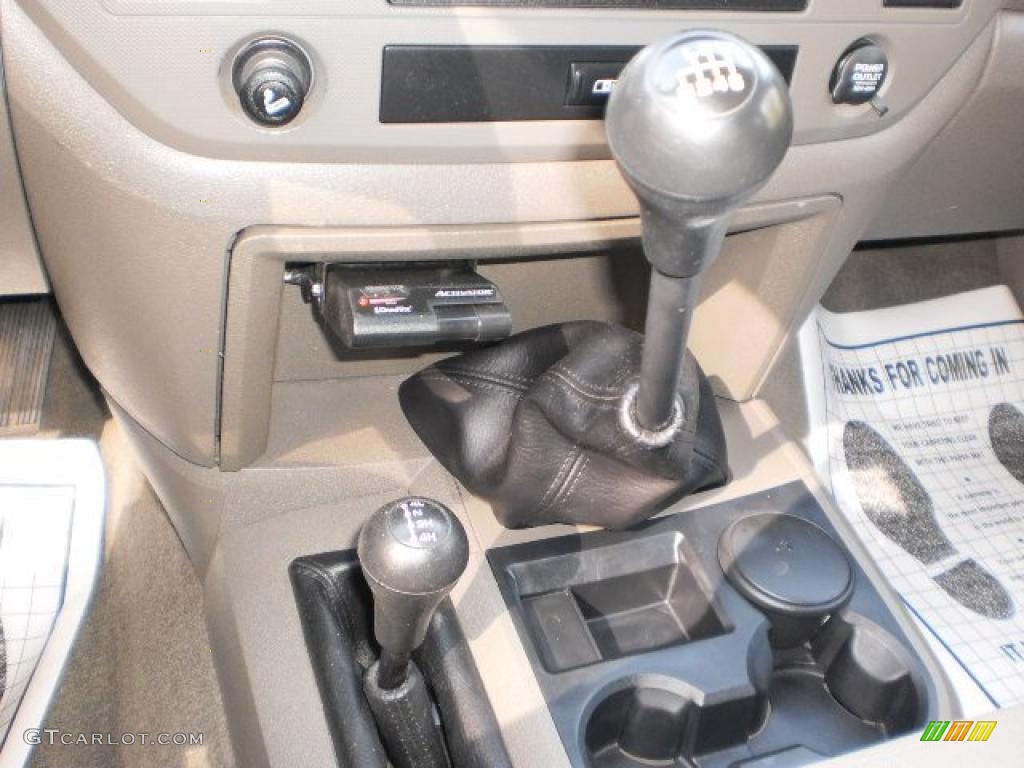 2007 Dodge Ram 3500 SLT Quad Cab 4x4 Dually 6 Speed Manual Transmission Photo #48160430