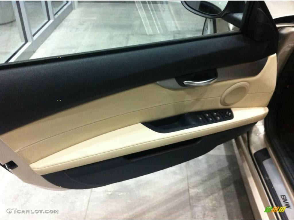2011 BMW Z4 sDrive35i Roadster Beige Door Panel Photo #48161792