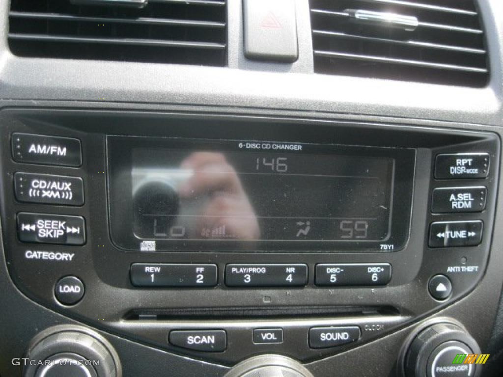 2005 Honda Accord EX V6 Coupe Controls Photo #48163046