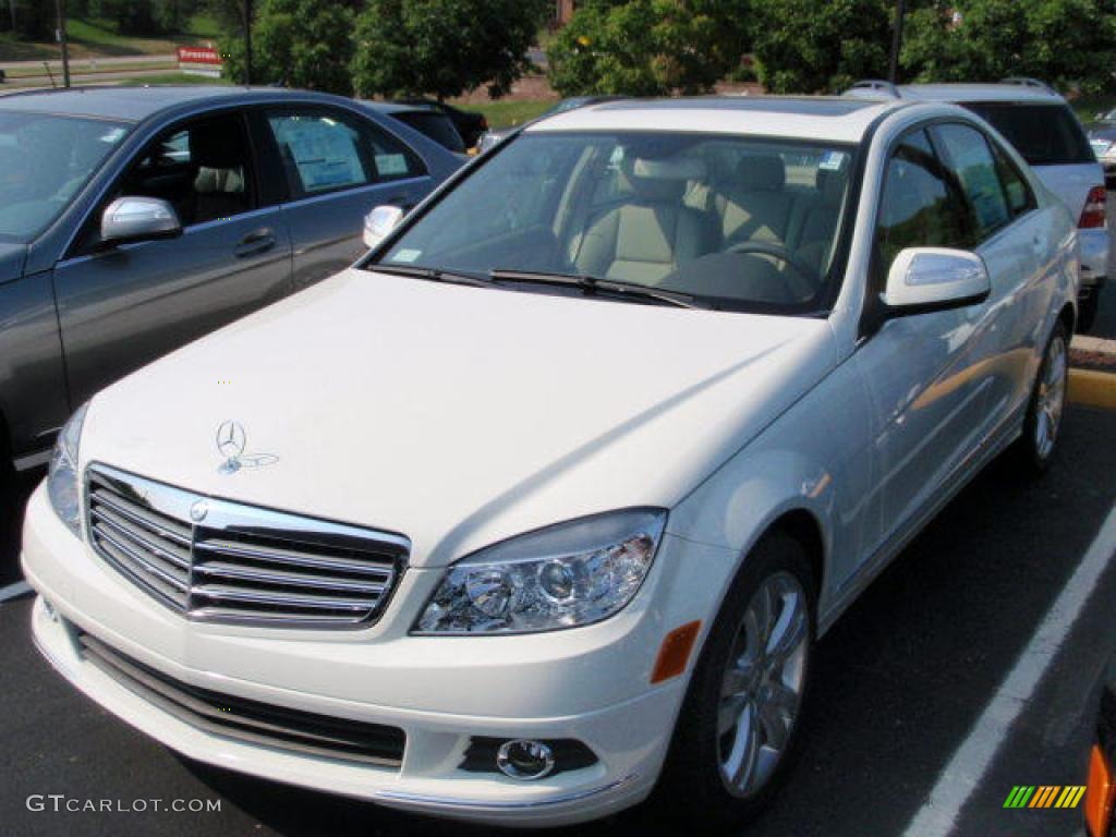 2009 C 300 4Matic - Arctic White / Almond/Mocha photo #1