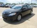 Black - Camry LE Photo No. 3