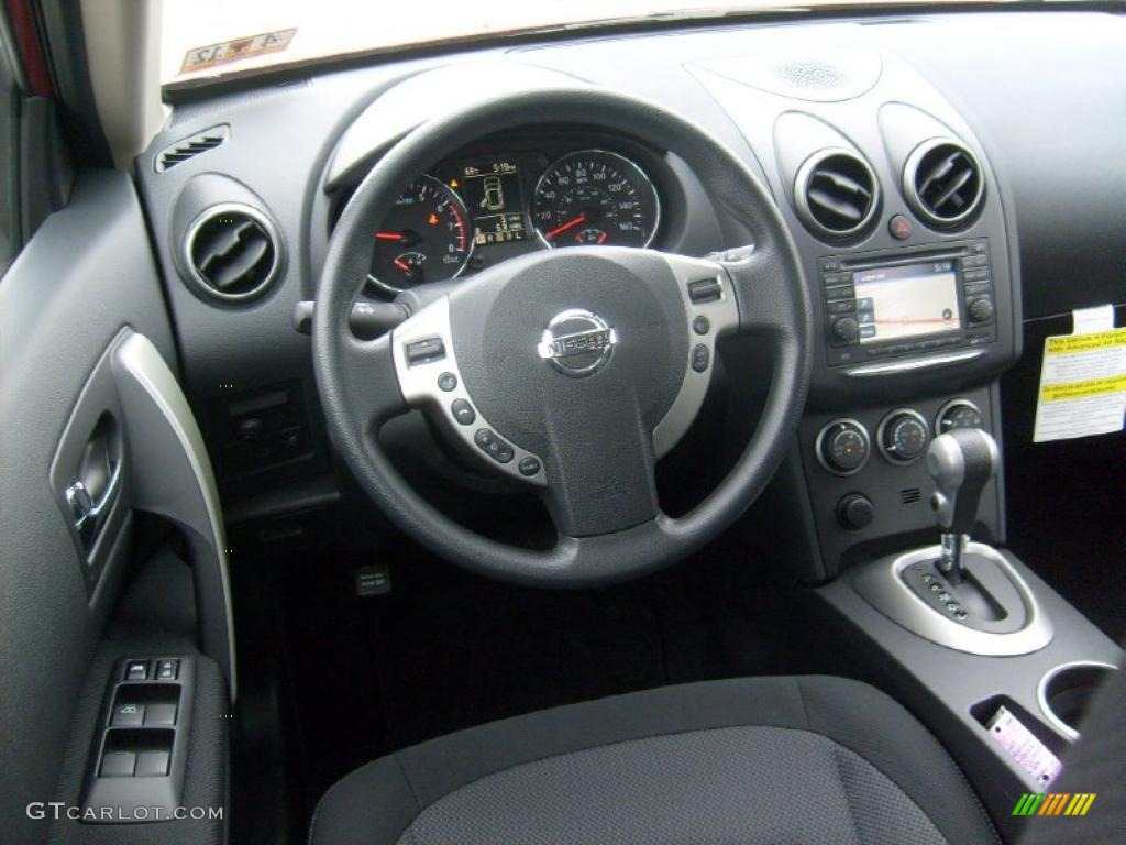 2011 Rogue SV AWD - Cayenne Red / Black photo #15