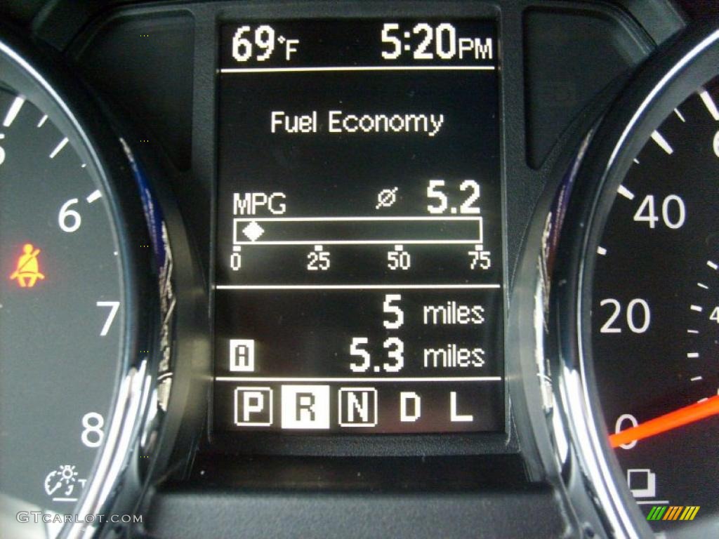 2011 Rogue SV AWD - Cayenne Red / Black photo #20