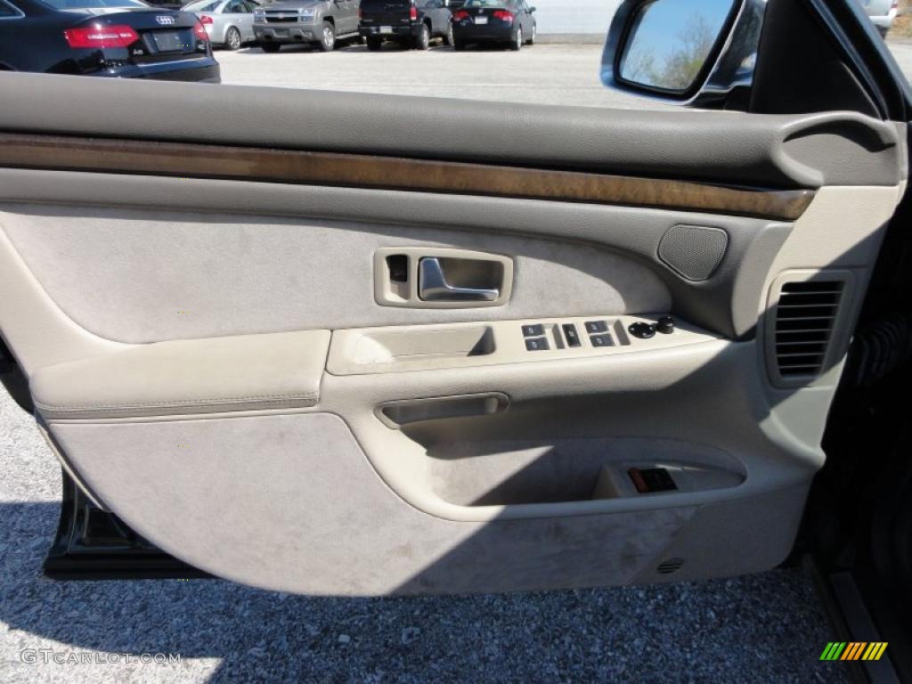 2001 Audi S8 4.2 quattro Ecru Door Panel Photo #48169607
