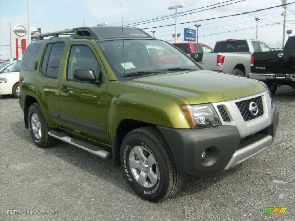 2011 Xterra S 4x4 - Metallic Green / Gray photo #10