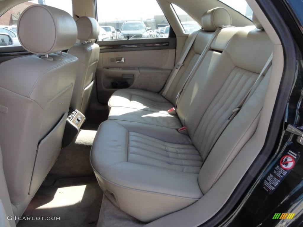 2001 Audi S8 4.2 quattro Interior Color Photos