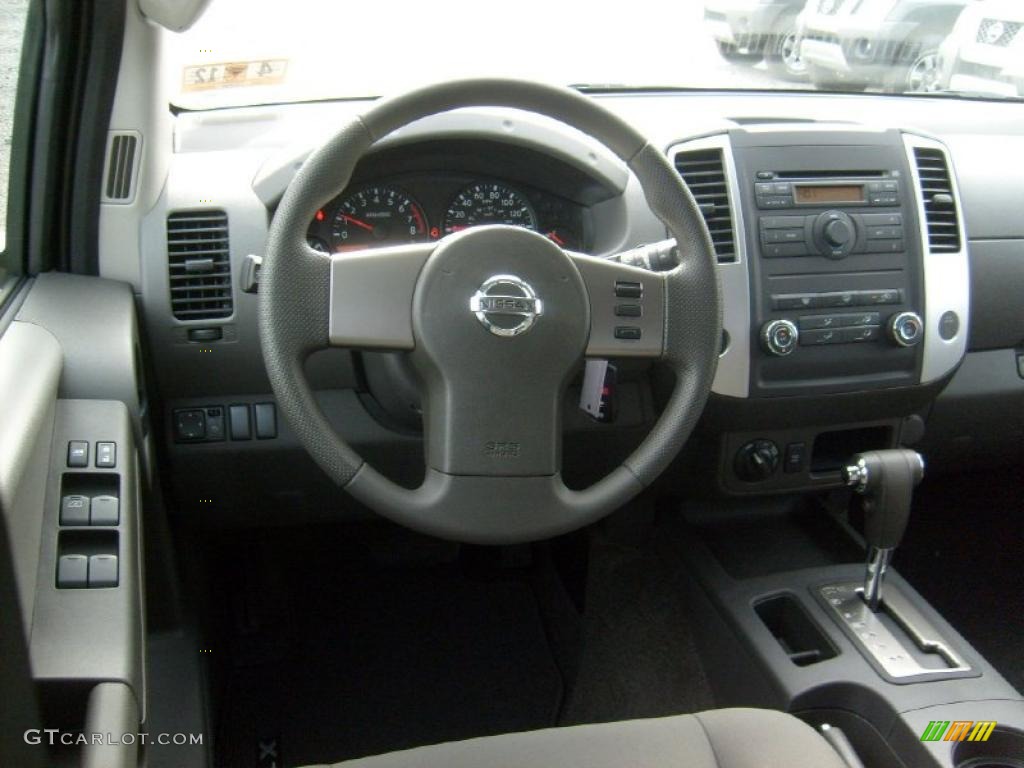 2011 Xterra S 4x4 - Metallic Green / Gray photo #15
