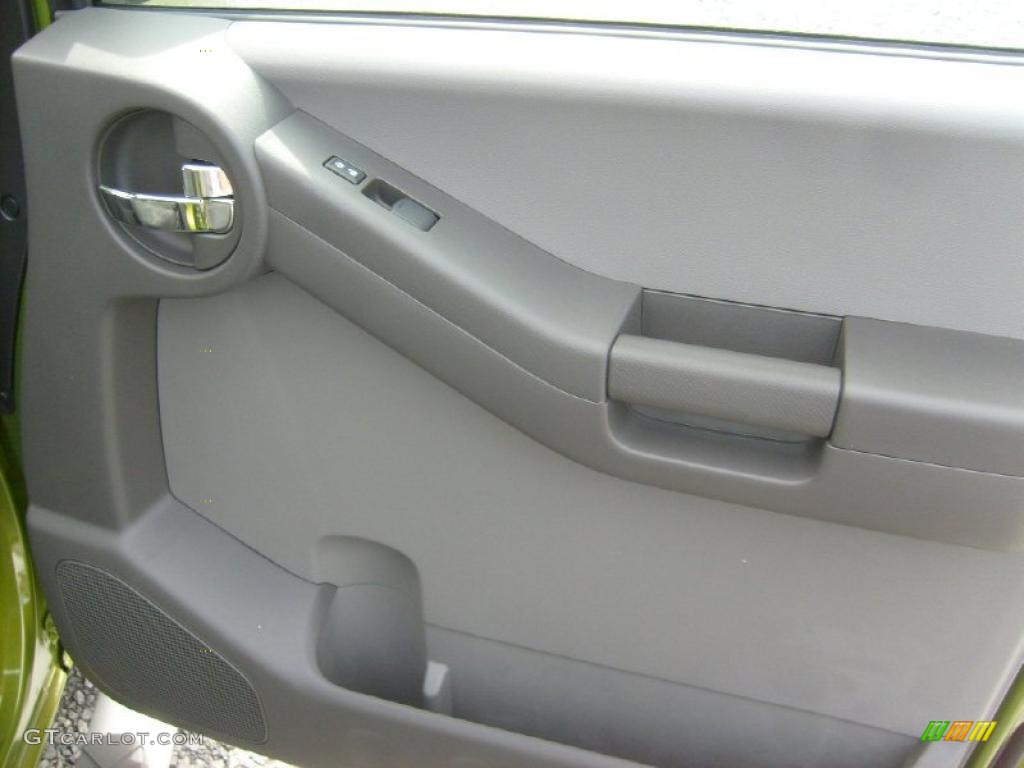 2011 Xterra S 4x4 - Metallic Green / Gray photo #17