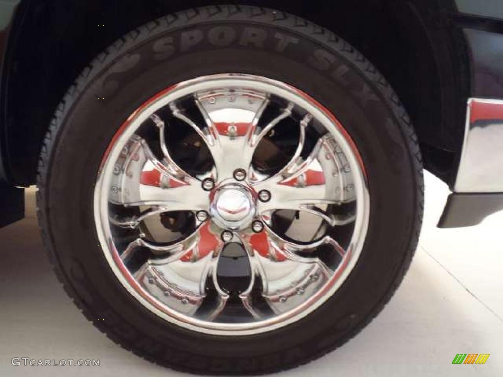 2004 Chevrolet Tahoe LS 4x4 Custom Wheels Photo #48169913