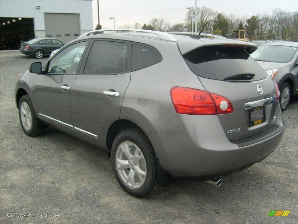 2011 Rogue SV AWD - Platinum Graphite / Black photo #8