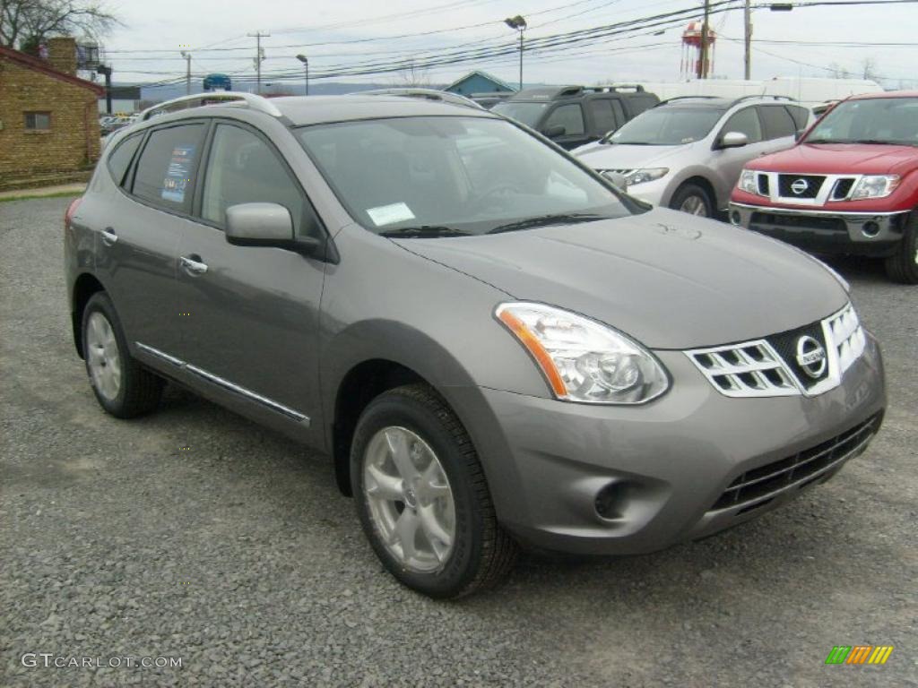 2011 Rogue SV AWD - Platinum Graphite / Black photo #11