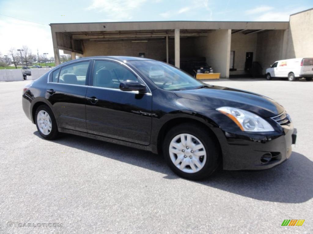 2010 Altima 2.5 - Super Black / Frost photo #6