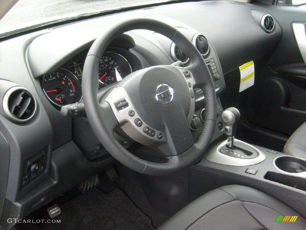 2011 Rogue SL AWD - Silver Ice Metallic / Black photo #13