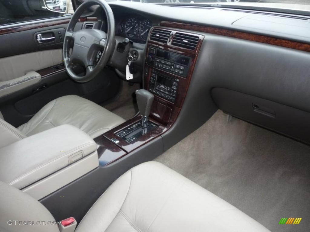 1998 Infiniti Q 45 Touring Sedan Beige Dashboard Photo #48170402